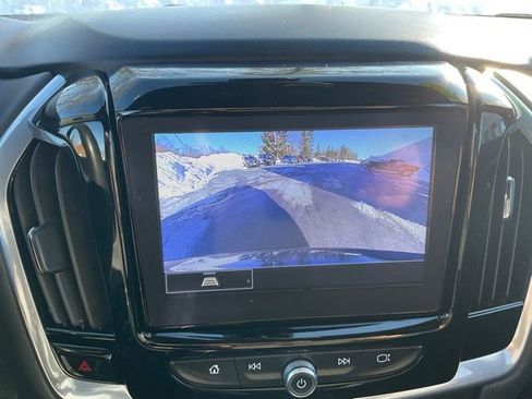 Used 2022 Chevrolet Traverse LT AWD/4WD image 20