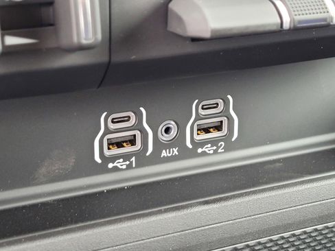 New 2026 RAM 2500 Big Horn AWD/4WD image 19