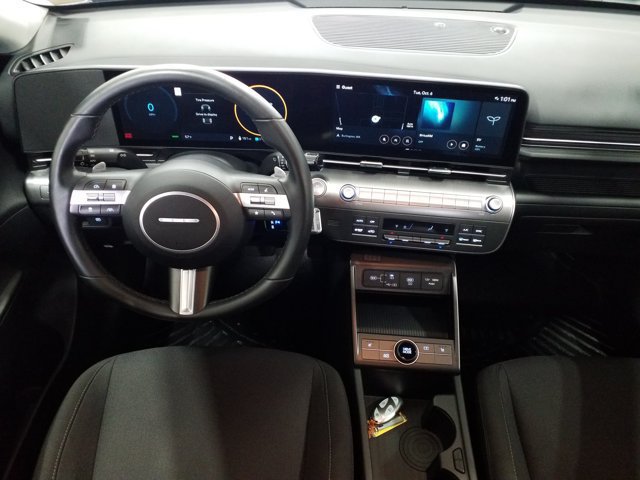 Certified 2024 Hyundai Kona SEL FWD image 3