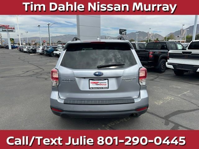 Used 2017 Subaru Forester 2.5i Premium AWD/4WD image 10