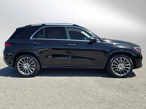 Used 2024 Mercedes-Benz GLE 450 4MATIC image 2
