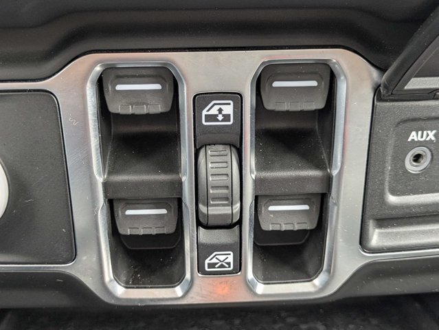 Certified 2026 Jeep Wrangler Unlimited Sahara AWD/4WD image 23