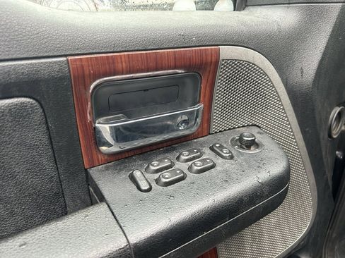 Used 2005 Ford F150 XLT image 10