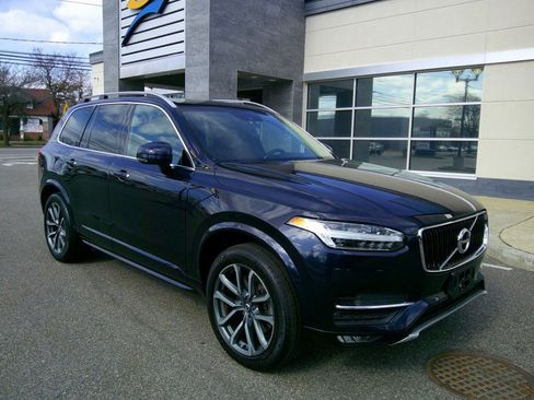 Used 2019 Volvo XC90 T6 Momentum image 25