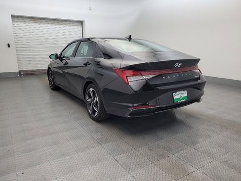 Used 2023 Hyundai Elantra Limited image 5