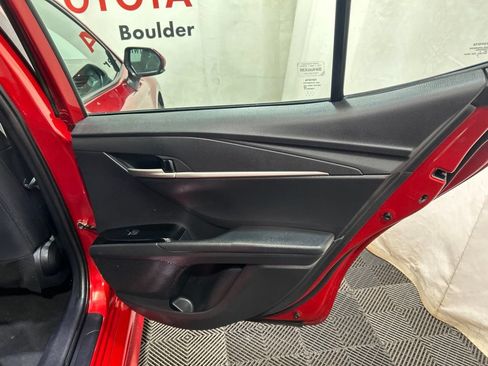 Used 2025 Toyota Camry SE FWD image 12