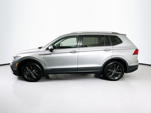 Used 2024 Volkswagen Tiguan SE image 4