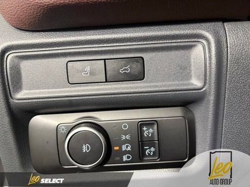 Used 2024 Ford Expedition Limited AWD/4WD image 19