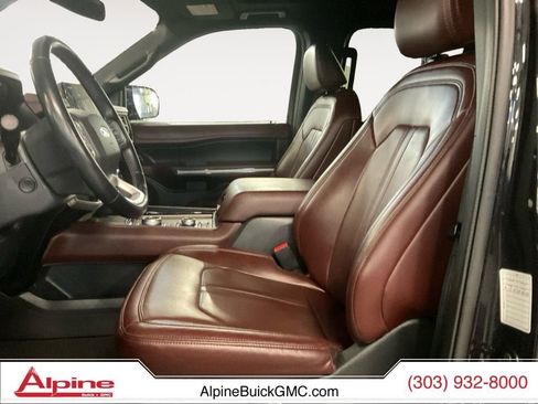 Used 2024 Ford Expedition Limited image 9