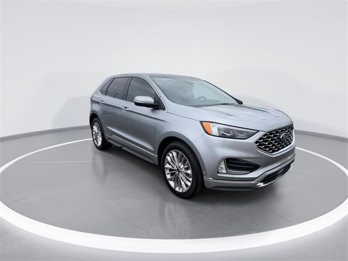 Used 2024 Ford Edge Titanium w/ Titanium Elite Package image 2