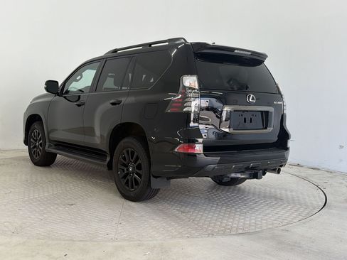 Used 2023 Lexus GX 460 w/ Black Line Special Edition AWD/4WD image 3
