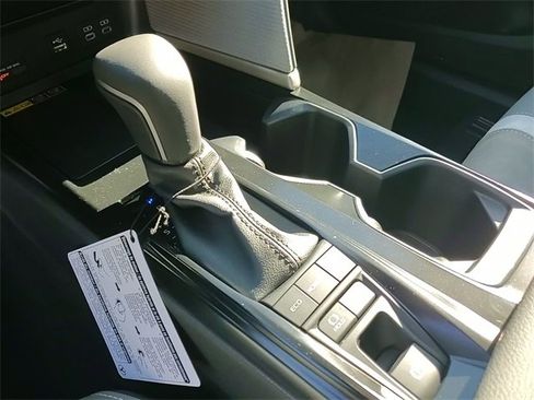 Used 2026 Toyota Camry SE image 18