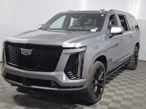 New 2026 Cadillac Escalade ESV Platinum Sport w/ LPO, ONYX Package AWD/4WD image 3