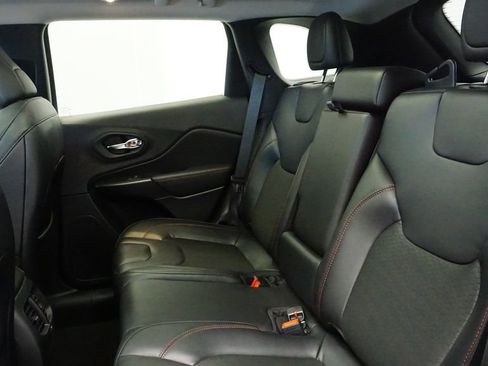 Certified 2021 Jeep Cherokee Trailhawk w/ Sun, Sound & Nav Group image 21