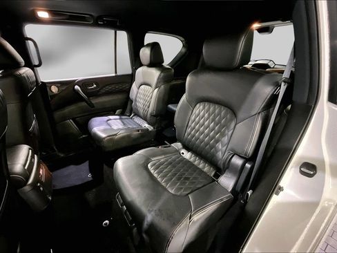 Used 2024 INFINITI QX80 Sensory w/ Cargo Package image 19