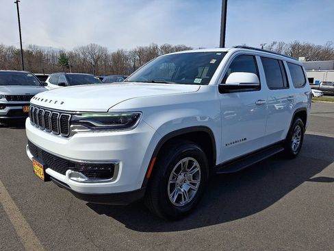 Certified 2022 Jeep Wagoneer Series I image 3