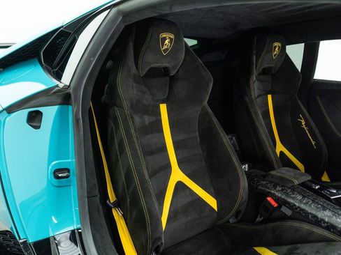 Used 2019 Lamborghini Huracan Performante AWD/4WD image 62