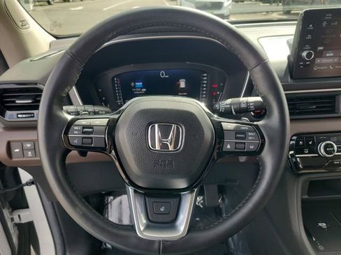 Certified 2024 Honda Pilot Elite image 25