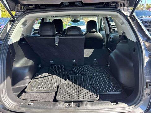 Used 2021 Jeep Compass Latitude w/ Convenience Group image 17