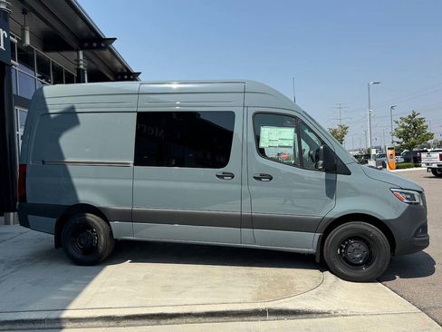 Used 2024 Mercedes-Benz Sprinter 144 Cargo image 9
