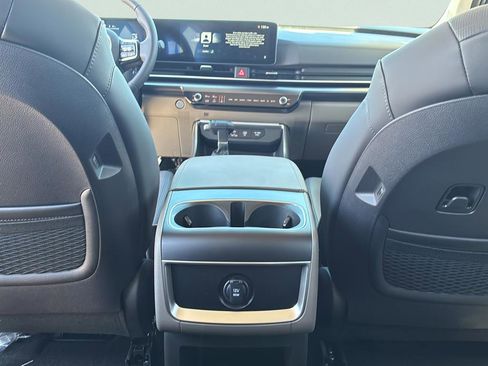 New 2026 Kia Carnival LXS image 15