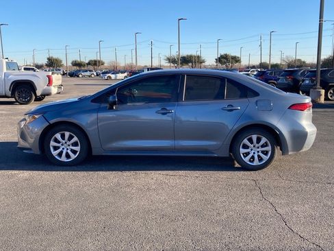 Used 2021 Toyota Corolla LE image 7