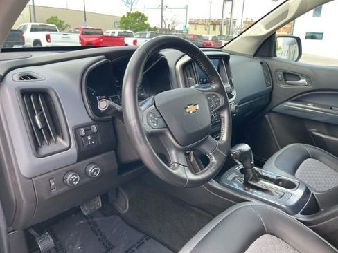 Used 2017 Chevrolet Colorado Z71 AWD/4WD image 17