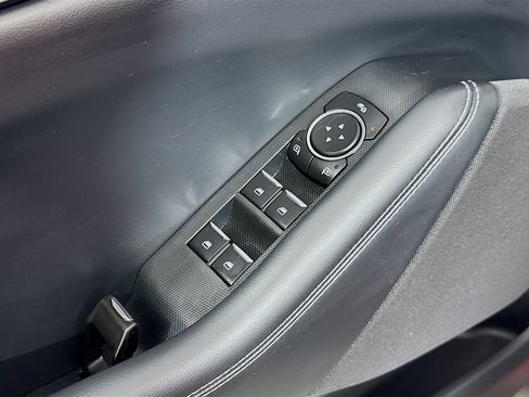 Used 2022 Ford Mustang Mach-E Select RWD image 17