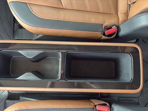 Certified 2025 Nissan Pathfinder Platinum AWD/4WD image 19