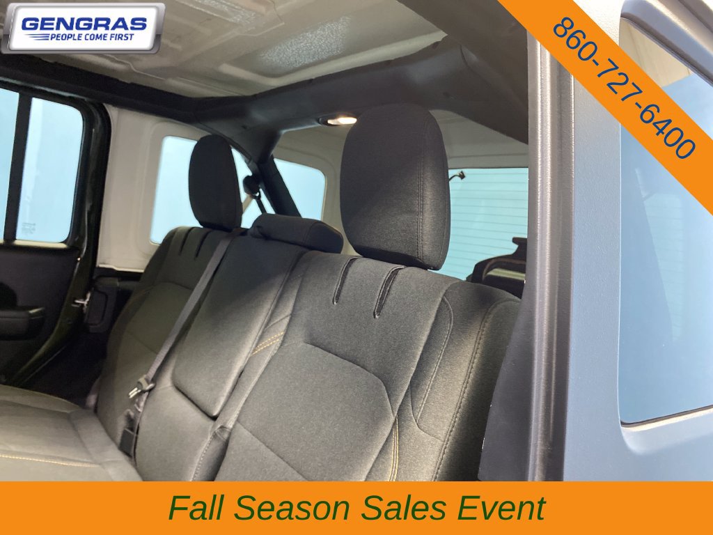 Used 2024 Jeep Wrangler Unlimited AWD/4WD image 25