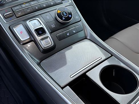 Certified 2023 Hyundai Santa Fe SEL w/ Premium Package image 23