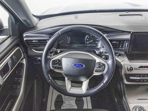 Used 2021 Ford Explorer XLT w/ Class III Trailer Tow Package image 29