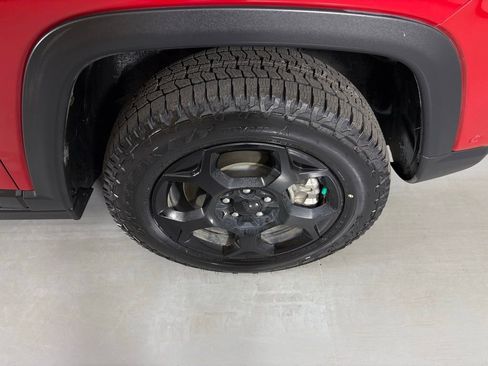 Used 2023 Jeep Compass Trailhawk w/ Trailhawk Elite Group image 13