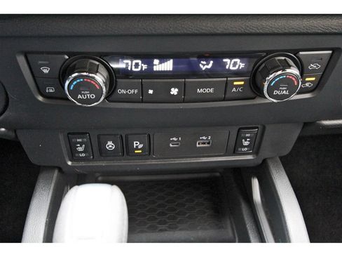 Used 2026 Nissan Frontier SV w/ SV Convenience Package RWD image 26