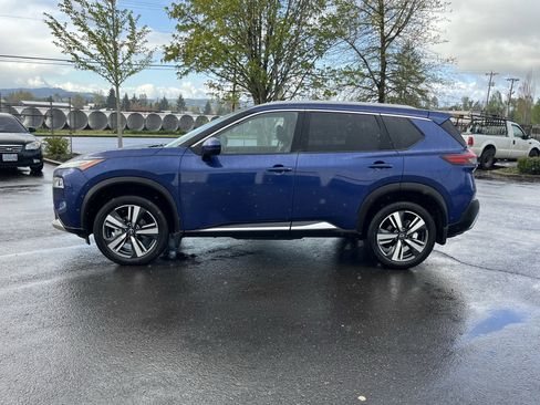 Used 2023 Nissan Rogue Platinum w/ Platinum Premium Package AWD/4WD image 2