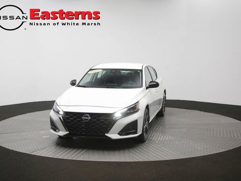 Used 2025 Nissan Altima 2.5 SR AWD/4WD image 51