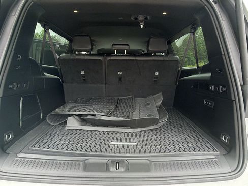 Certified 2024 Jeep Wagoneer L 4WD image 13