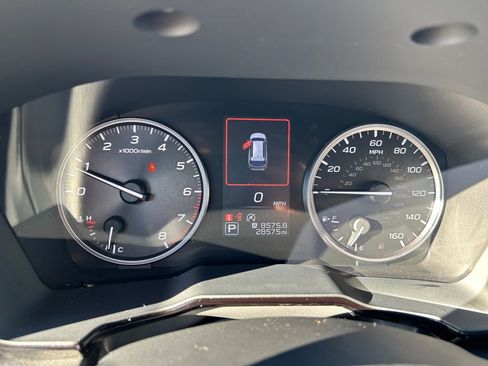 Used 2022 Subaru Outback Premium image 16