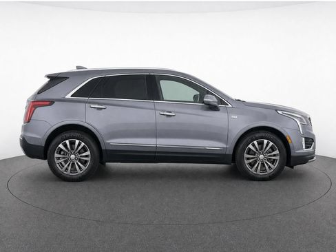 Used 2021 Cadillac XT5 Premium Luxury FWD image 8