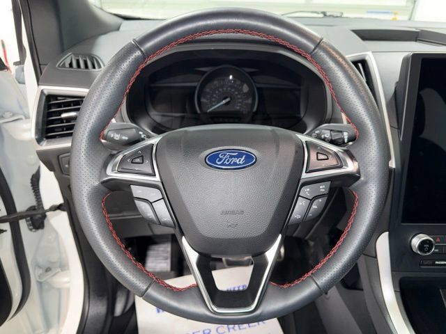 Used 2024 Ford Edge ST-Line AWD/4WD image 16
