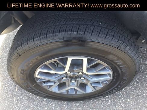 Used 2026 Jeep Wrangler Unlimited Sahara AWD/4WD image 10
