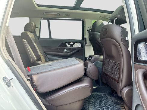 Used 2020 Mercedes-Benz GLS 450 4MATIC image 21