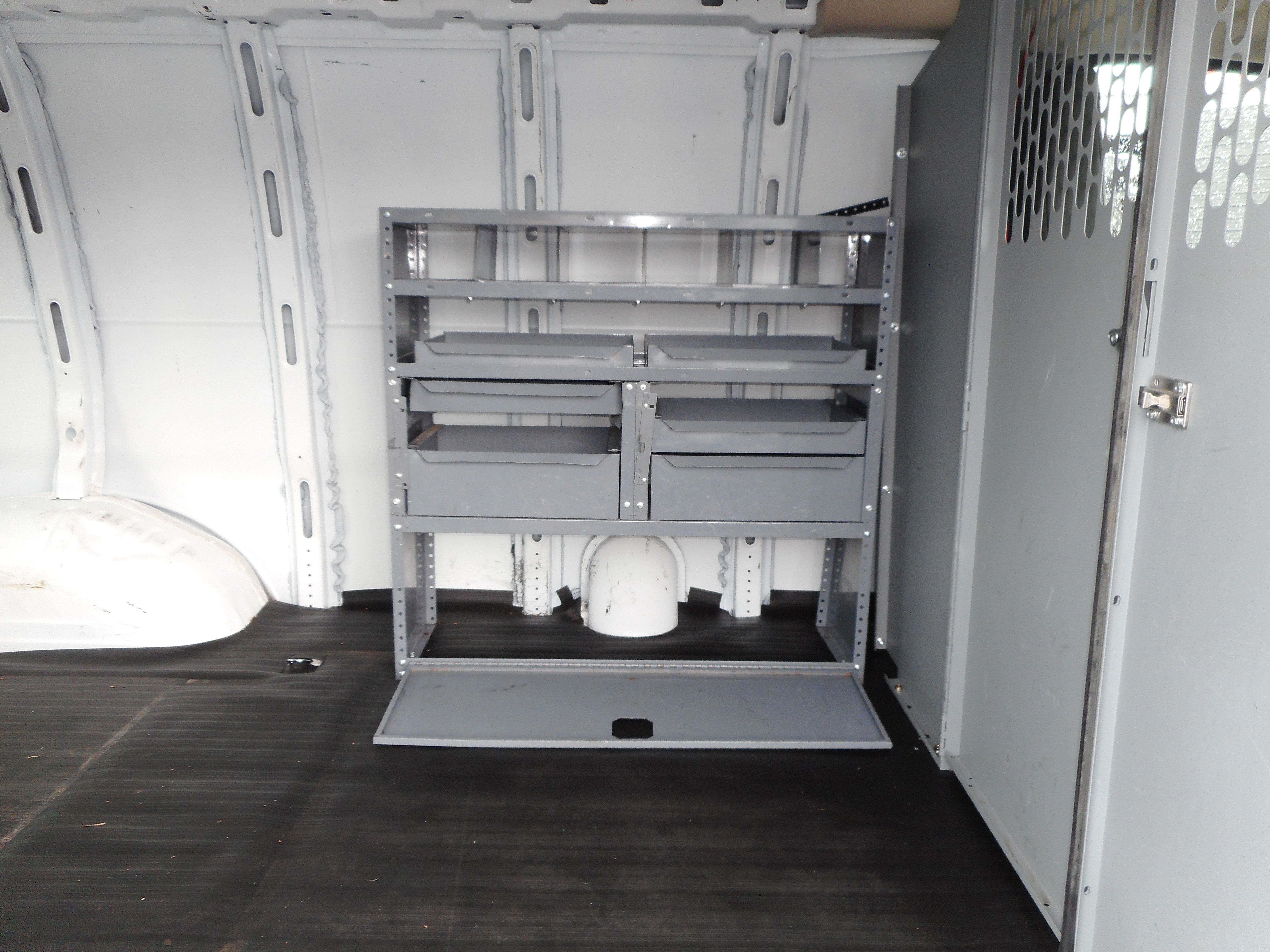 Used 2016 Chevrolet Express 2500 RWD image 20