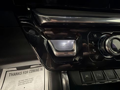 Used 2024 GMC Sierra 1500 Denali Ultimate image 17