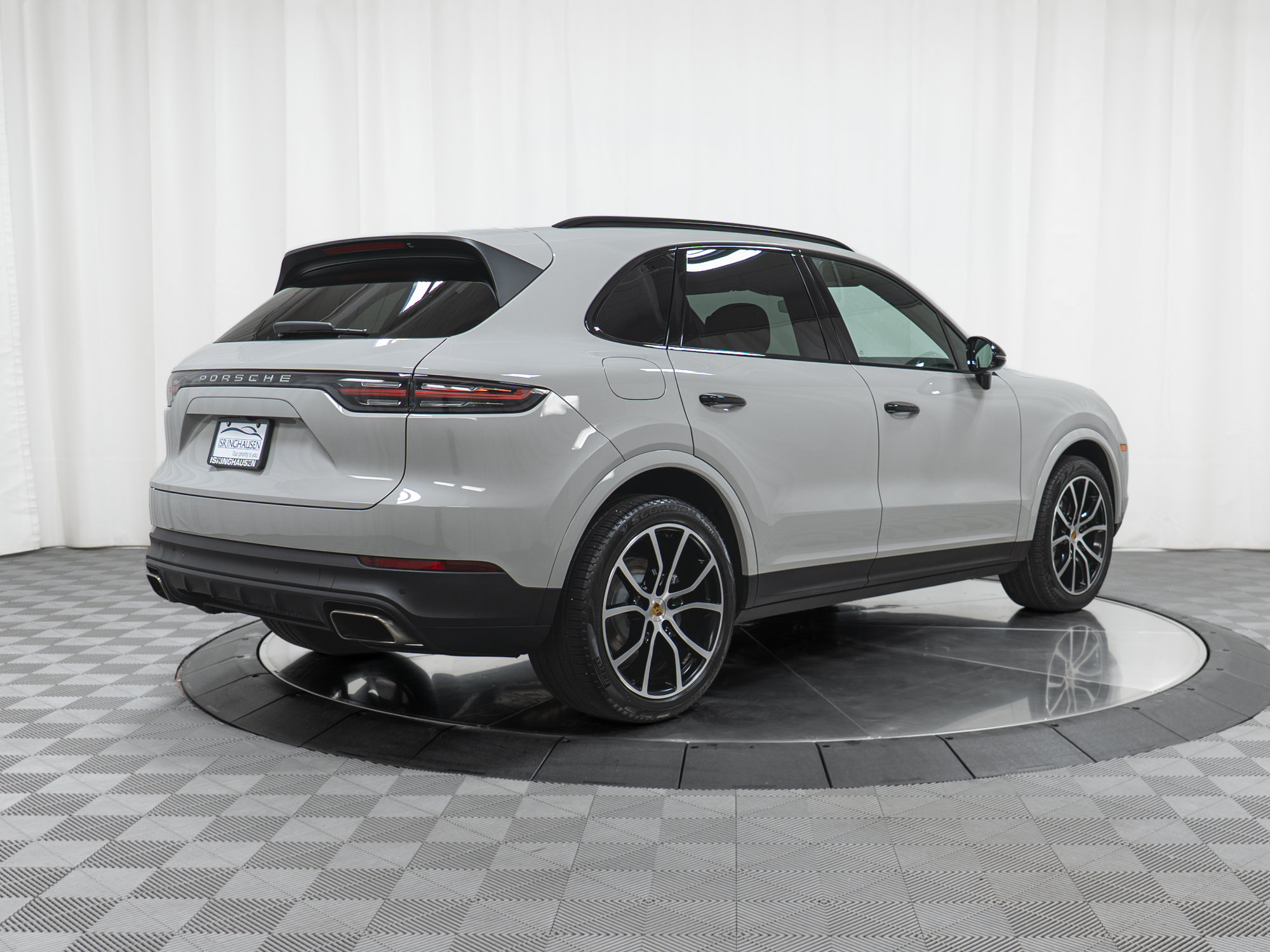 Used 2021 Porsche Cayenne AWD/4WD image 7