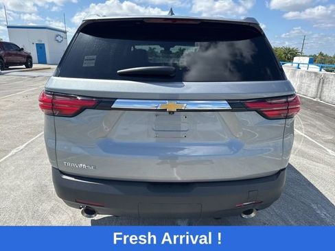 Used 2023 Chevrolet Traverse LS FWD image 16