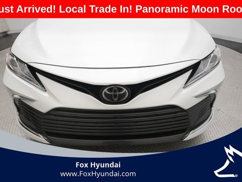 Used 2022 Toyota Camry XLE w/ Navigation Package image 19