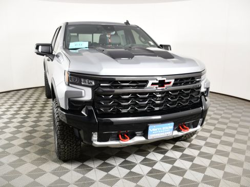Used 2024 Chevrolet Silverado 1500 ZR2 w/ Technology Package AWD/4WD image 3