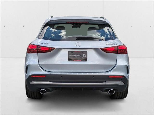 New 2025 Mercedes-Benz GLA 35 AMG 4MATIC image 8