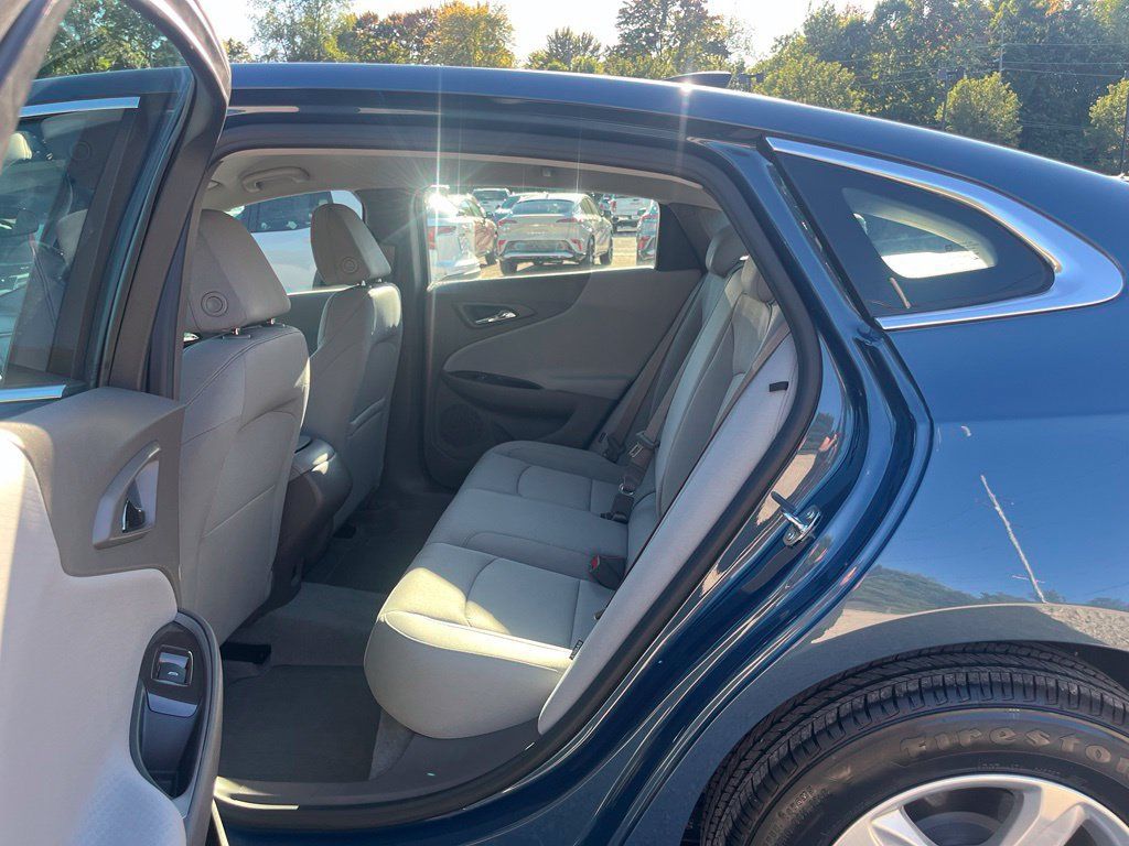 Used 2024 Chevrolet Malibu LS FWD image 26